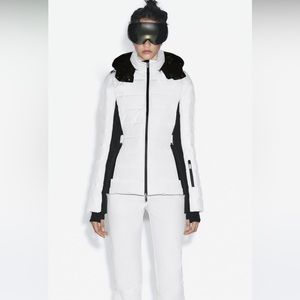 Zara WINDPROOF AND WATERPROOF Puffer Jacket